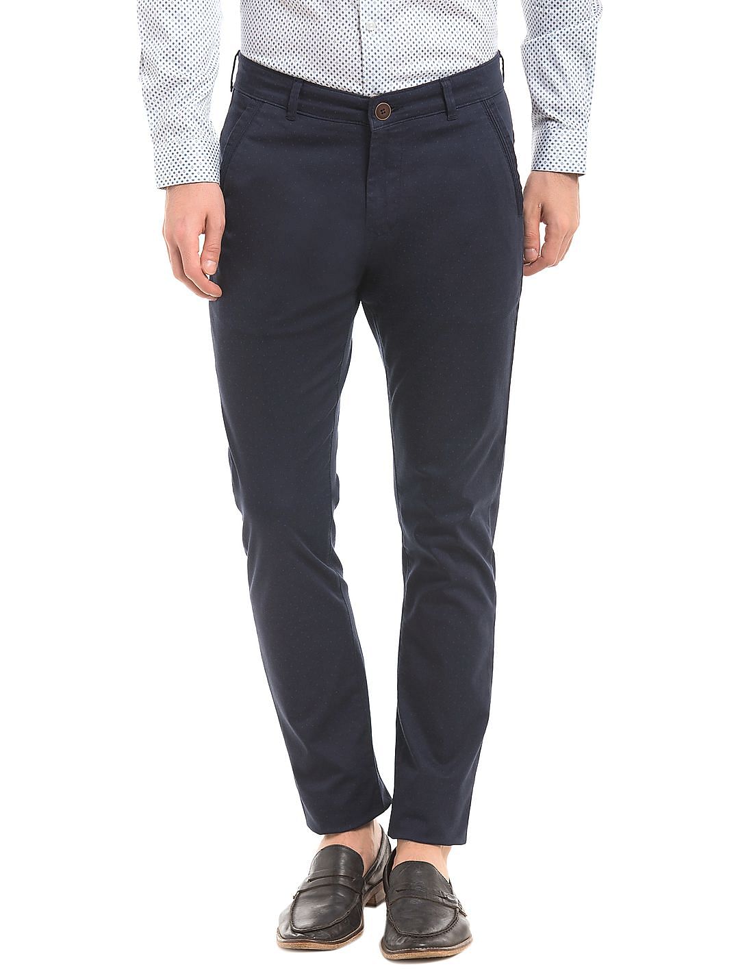 Buy True Blue Men Tapered Fit Jacquard Trousers - NNNOW.com