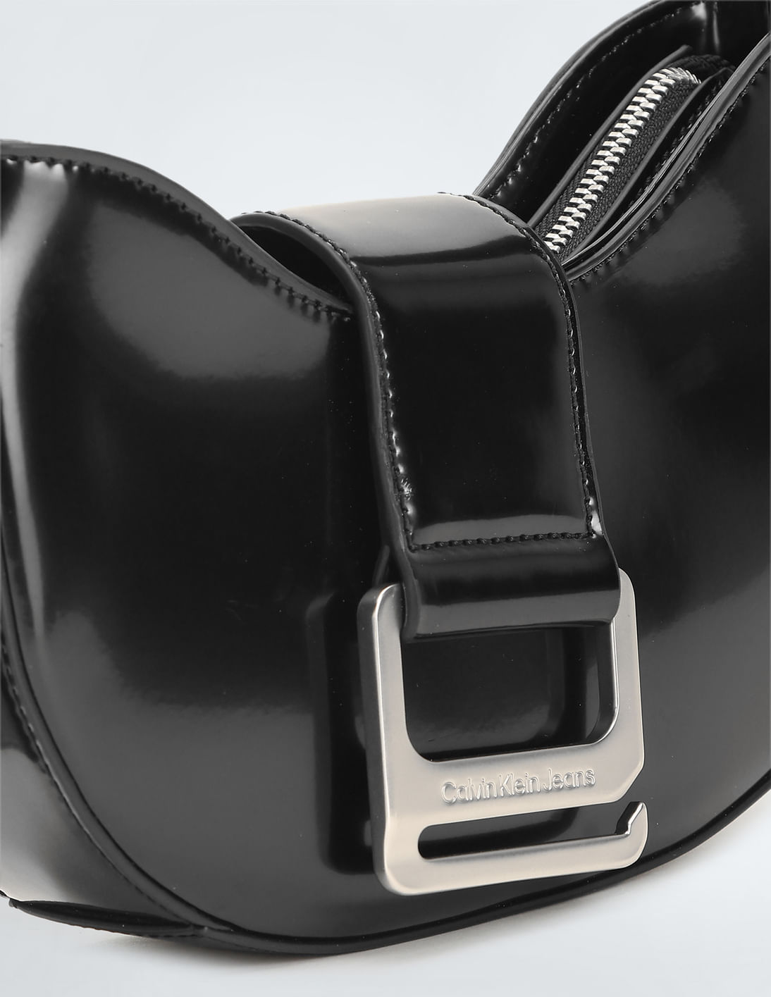 【カルバン・クライン】 Off Duty Holiday Round Shoulder Bag Off Duty Holiday Round Shoulder Bag 22 | pink | Calvin Klein