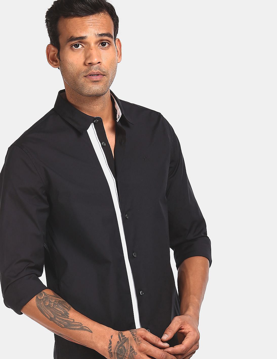 Buy Calvin Klein Men Black Slim Fit Contrast Placket Casual Shirt ...