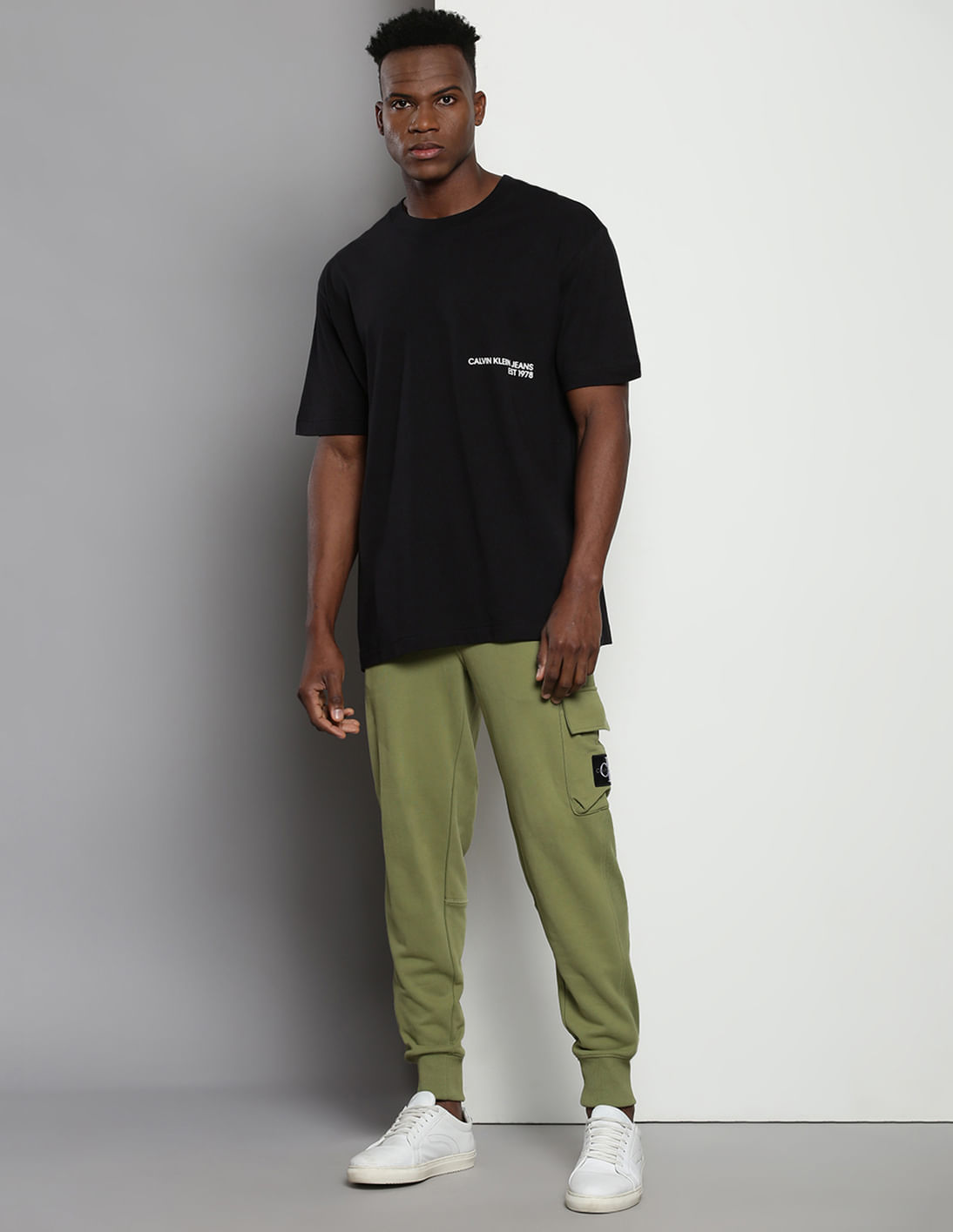 Buy Calvin Klein Spray Print Relaxed Fit T-Shirt - NNNOW.com